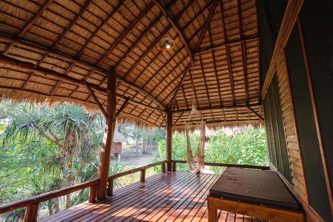 The Moken Eco Village Ko Phra Thong Buitenkant foto