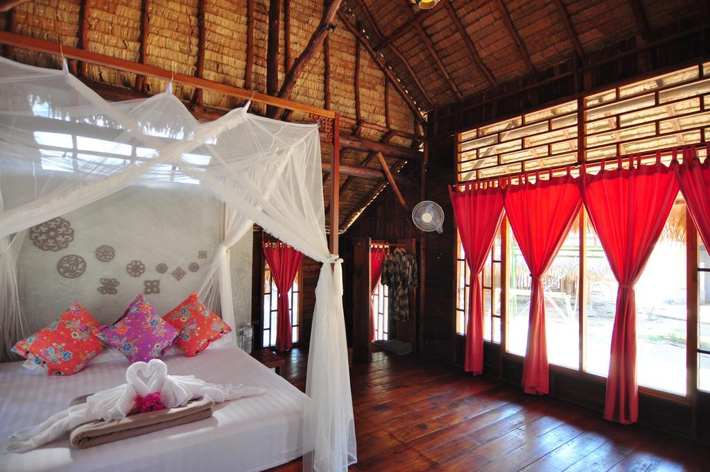 The Moken Eco Village Ko Phra Thong Buitenkant foto