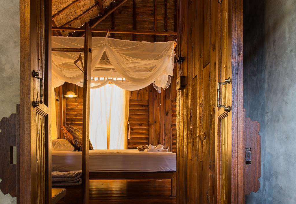 The Moken Eco Village Ko Phra Thong Buitenkant foto