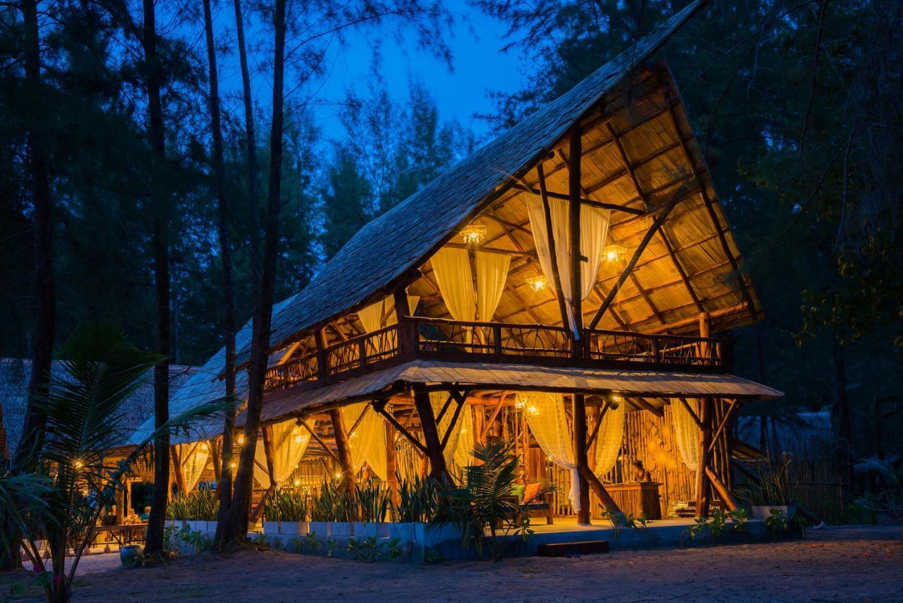 The Moken Eco Village Ko Phra Thong Buitenkant foto